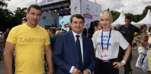 Олимпийские эмоции, летние заезды на санях и королевские почести